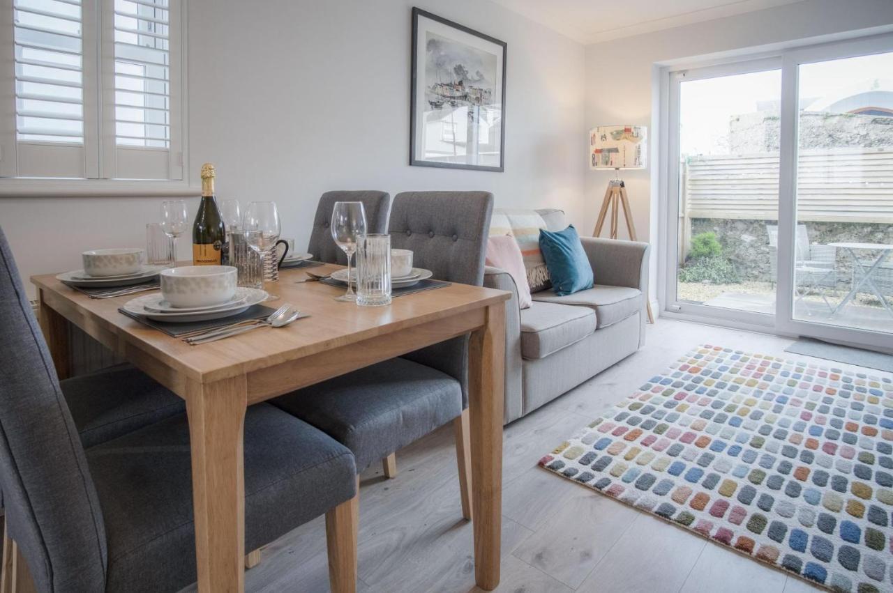 Ty Melyn - 2 Bedroom Cottage - Tenby Eksteriør billede