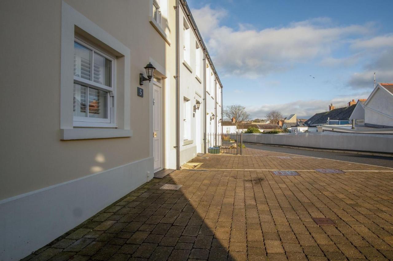 Ty Melyn - 2 Bedroom Cottage - Tenby Eksteriør billede