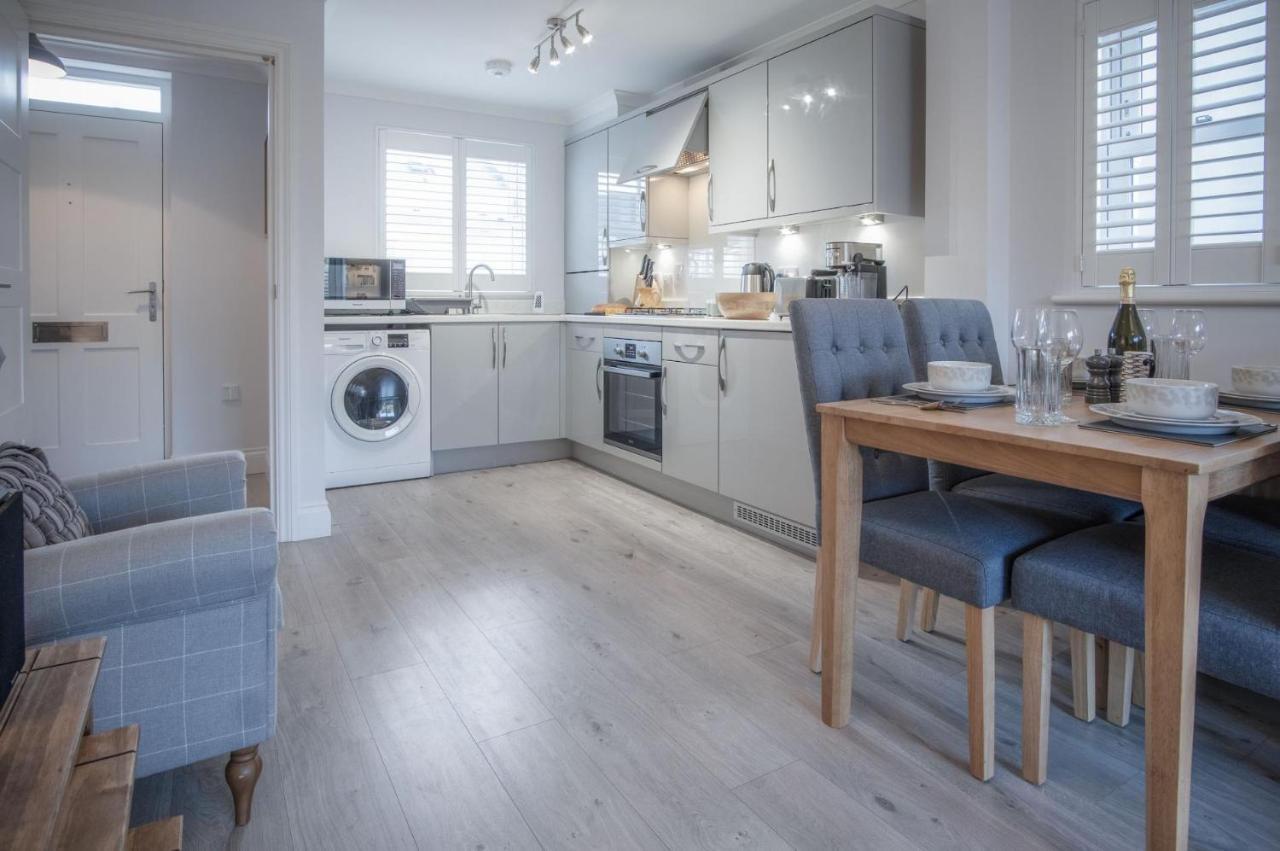 Ty Melyn - 2 Bedroom Cottage - Tenby Eksteriør billede