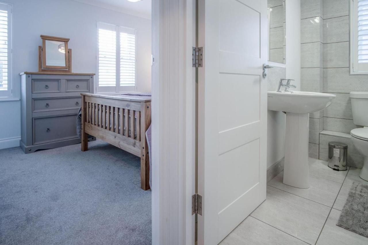 Ty Melyn - 2 Bedroom Cottage - Tenby Eksteriør billede