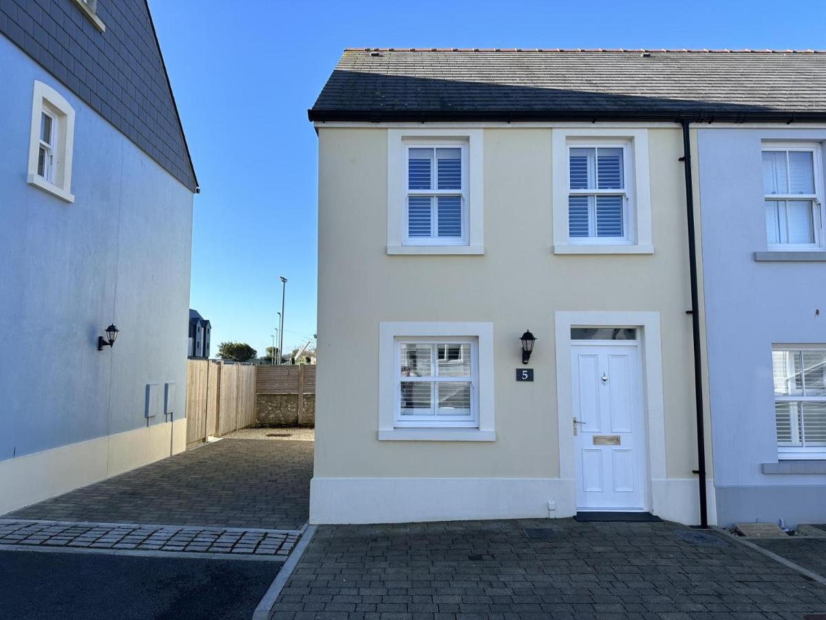 Ty Melyn - 2 Bedroom Cottage - Tenby Eksteriør billede