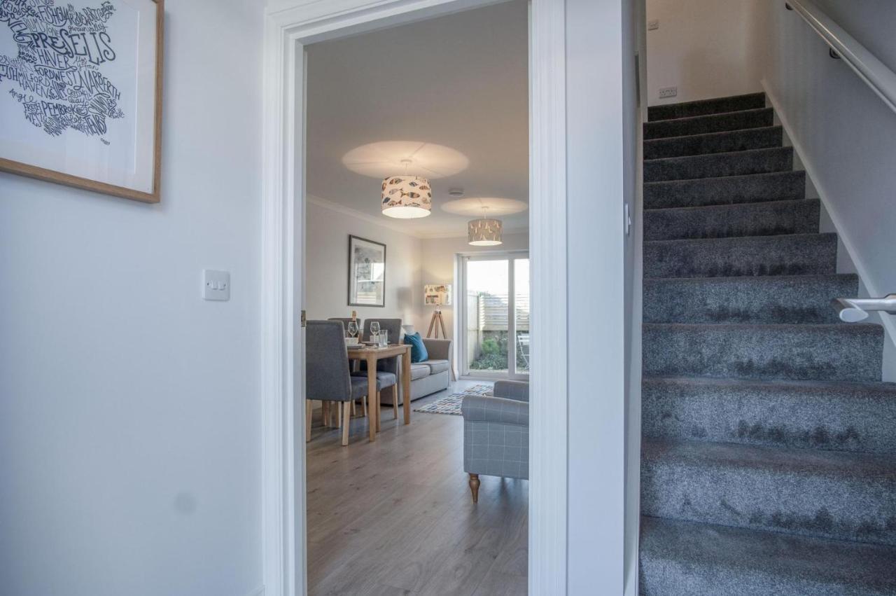 Ty Melyn - 2 Bedroom Cottage - Tenby Eksteriør billede